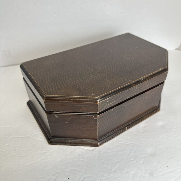 Vintage Jewelry Keepsake Necklace Box Medium Wooden Treasure Chest Storage - Picture 3 of 12